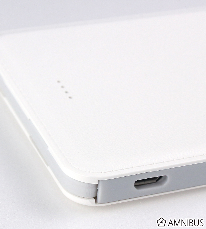 鉄血工造 モバイルバッテリー