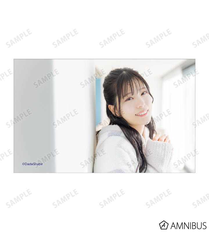 公式ランダムフォトカードvol.5 ホログラム　サイン 逢田梨香子　2点 2025年最新】フォトカード 逢田梨香子の人気アイテム - メルカリ